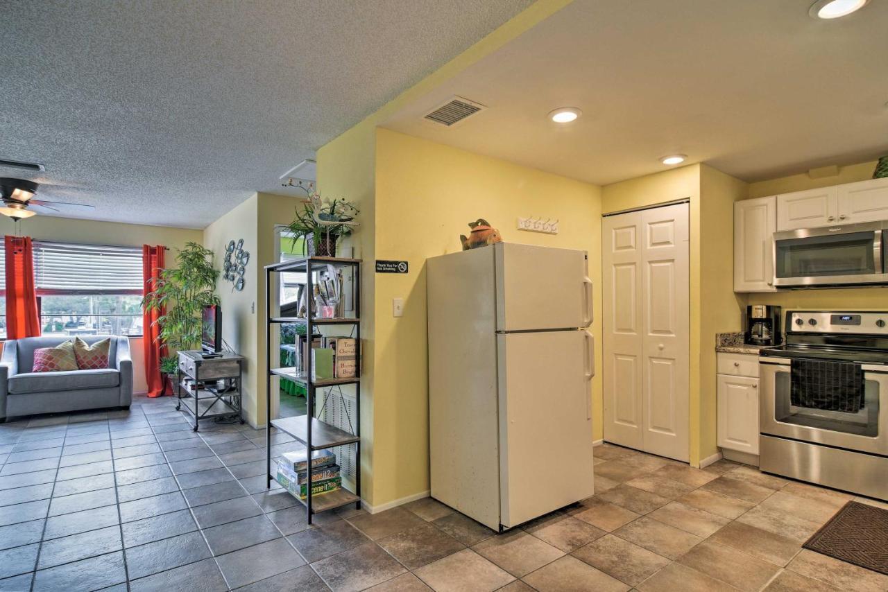 Appartement Updated Near Ideal Walkable Location!